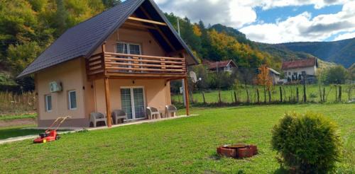 Republika Srpska House | Top-Rated Family Retreat at Vikendica Mandic