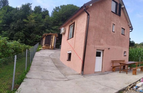 Milici Apartment | Inviting Retreat at Vikendica Milic with Family-Friendly Amenities