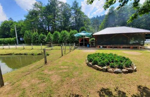 Zenica-Doboj Canton Apartment | Pet-Friendly Bungalovi Menzil: Rated 9/10 for Families