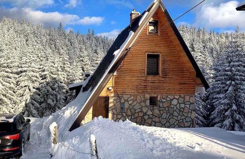 Kasidoli House | Top-Rated Family Retreat at Vikendice Jahorinska Dvorišta