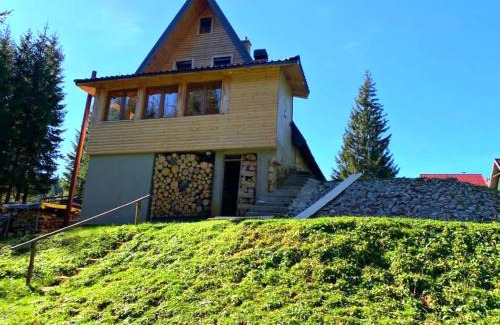Kasidoli House | Top-Rated Family Retreat at Vikendice Jahorinska Dvorišta