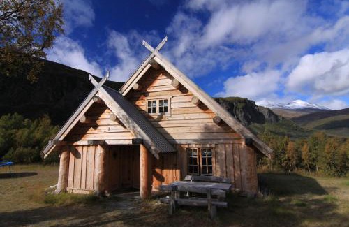 Kvalvik Cabin | Viking Cabins – Ideal for Families & Pet Lovers