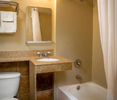 Midtown Hotel | Cozy Viking Motel in Detroit with Eco-Friendly Amenities