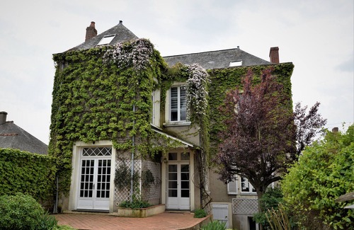 Chateau-Gontier Villa | Villa Château Gontier: Ocean View & Private Pool Awaits