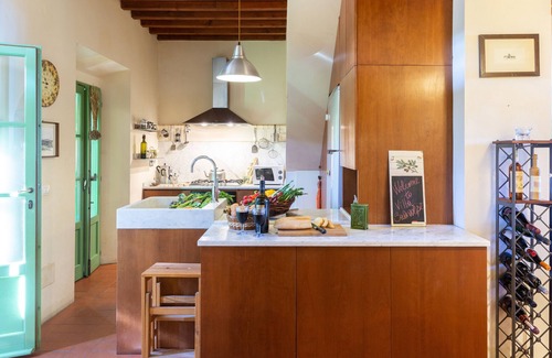 San Casciano in Val di Pesa Villa | Villa Salivolpe: Breathtaking Chianti Retreat with Pool