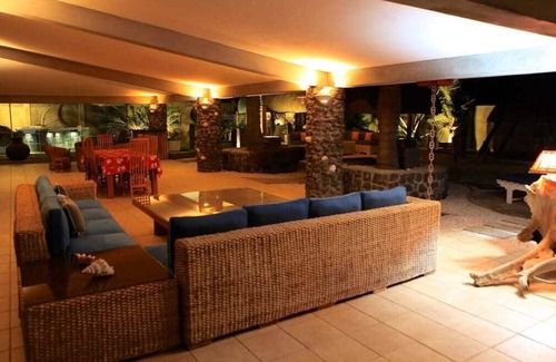 Grand Gaube Villa | Villa with swimming pool and jacuzzi, large veranda, gazebo and outdoor bar