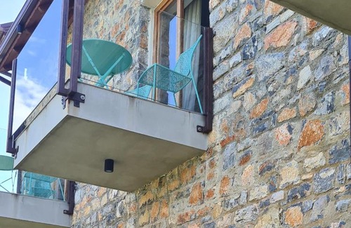 Lin House | Vila 43 Lin: Guest Rated 9.6 with Private Beach Access