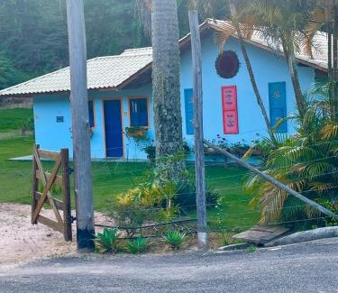 Arace Cabin | Top-Rated Vila ACONCHEGO AZUL with Family-Friendly Amenities