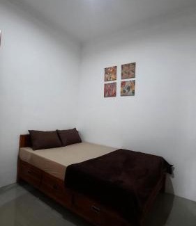Oro Oro Ombo Villa | Family-Friendly Retreat at Vila Alam Damar