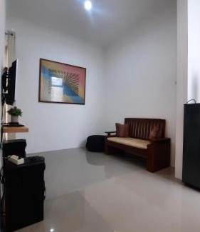Oro Oro Ombo Villa | Family-Friendly Retreat at Vila Alam Damar