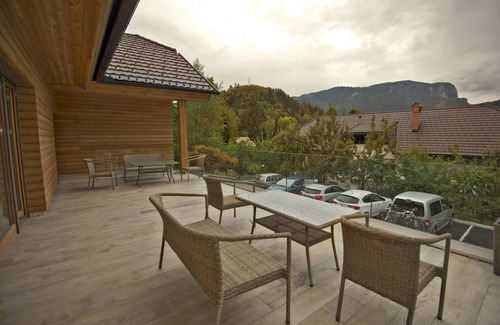 Bled Villa | Experience Vila Alpina: Modern Room in Nature's Embrace
