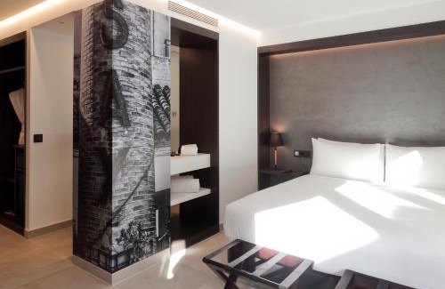 Arenys de Mar Hotel | Experience Vila Arenys Hotel: Oceanfront Luxury Awaiting You