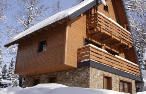 Jahorina Villa | Indulge at Vila Bijela: Jacuzzi, Sauna & Perfect 10/10 Rating