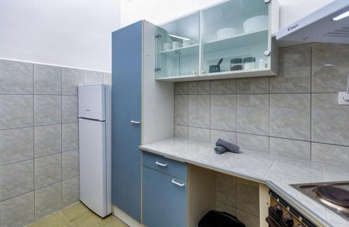 Becej Apartment | Child-Friendly Vila Bor: Guest Rated 10/10 for Comfort
