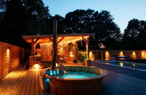 Voila House | Vila Casa din gradina: Guest Rated 10/10 with Oceanfront Pool