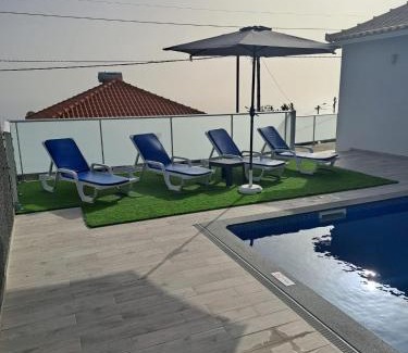 Estreito da Calheta Villa | Relax at Vila Castro: 4-Star Oceanfront Retreat