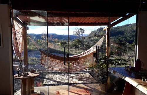Alto Paraiso de Goias House | Inviting Vila Chapada: Relaxing Spa and Family-Friendly Amenities