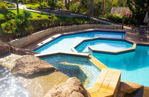 Vale dos Pinheiros Hotel | Vila Chico: Oceanfront Haven with Pet-Friendly Amenities