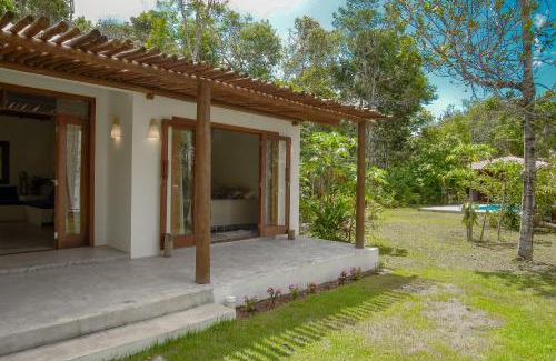Arraial d'Ajuda House | Discover Vila Cipreste: Top-Rated Getaway in Arraial d'Ajuda