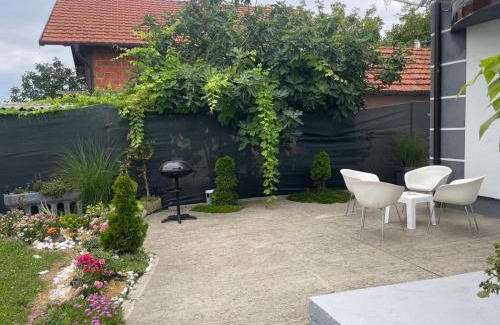 Bijeljina Villa | Pet-Friendly Vila City: Family Comfort with Breakfast & More