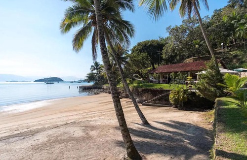 Paraty Villa | Relaxing Villa with Private Beach and Ocean View near Paraty