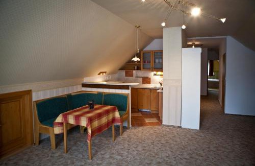 Demanova House | Top-Rated Vila Demanova: Pet-Friendly & Family-Oriented