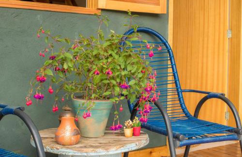 Sao Bento do Sapucai Ski Chalet | Vila do Lago: Guest Rated 9.4, Pet-Friendly Retreat
