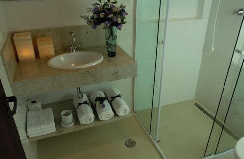 Barra do Sahy Apartment | Family-Friendly Vila dos Caetés - Suíte 6 in Barra do Sahy