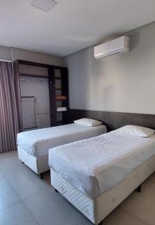 Foz do Iguacu City Centre House | Inviting Vila Dumont Residencial: Pet-Friendly Retreat