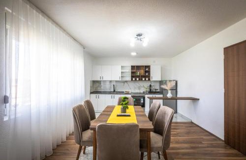 Gevgelija Apartment | Pet-Friendly Vila Elena: Guest Rated 9.8/10 for Families