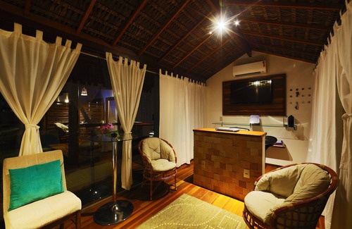 Sao Miguel de Touros Hotel | Vila Emanuelle B&B: Guest Rated 9.2 with Pool & Spa