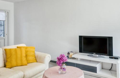 Empuriabrava House | Pet-Friendly Vila Empuriabrava in Central Location