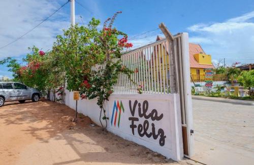Monte das Gameleiras Villa | Family-Friendly Vila Feliz: Pet & Pool Amenities Await!