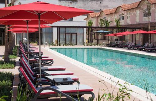 Lapa Hotel | Relax at Vila Galé Rio de Janeiro with Pool and Ocean Views