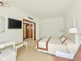 Punta del Moral Hotel | Relax at Vila Gale Isla Canela: Oceanfront Bliss Awaiting