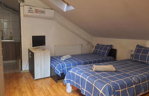 Valu lui Traian House | Budget-Friendly Vila Gherghisan: Child Friendly Getaway