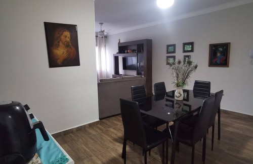 Guilhermina Apartment | Vila Guilhermina: Renovated Apartment Steps from the Beach