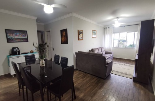 Guilhermina Apartment | Vila Guilhermina: Renovated Apartment Steps from the Beach