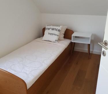 Novi Grad Sarajevo House | Vila Haris: Family-Friendly Retreat with Pool & High Ratings
