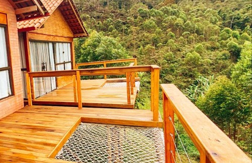 Santa Teresa Cabin | Pet-Friendly Vila Italliana Chalés with Hot Tub Luxury