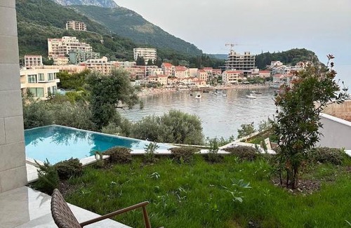 Przno Villa | Discover Vila Kaža: Pet-Friendly Retreat with Pool