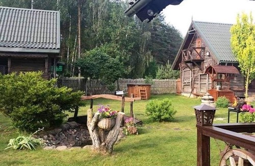 Panevezys county Villa | Discover Vila Kaubariški: Pet-Friendly Getaway with Hot Tub