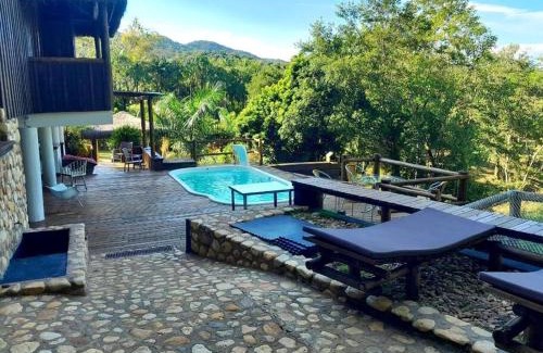 Iporanga House | Discover Vila Koh Phi Phi: Family-Friendly Paradise with Pool