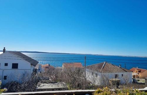 Rtina House | Discover Vila Kyra: Pet-Friendly Oceanfront Retreat