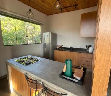 Cavalcante Ski Chalet | Experience Vila Libélula: Top-Rated Retreat with Hot Tub