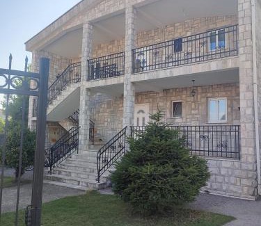 Podgorica Villa | Pet-Friendly VILA LUKA: Guest Rated 9.4/10 for Families