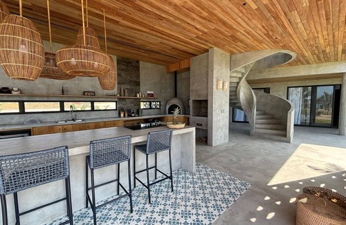 Fortim House | Vila Luzes Luxury House with Sea View in Fortim!
