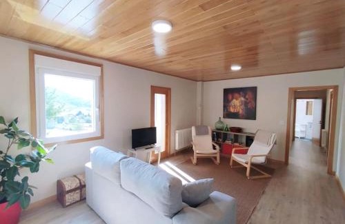 Castrelo de Mino House | Discover Vila María: Family-Friendly Stay with Top Ratings