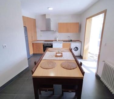 Castrelo de Mino House | Discover Vila María: Family-Friendly Stay with Top Ratings