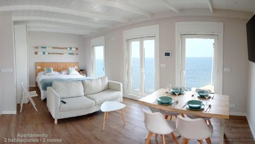 Laracha Apartment | Vila Mariña: Coastal Retreat with Ocean View Terrace